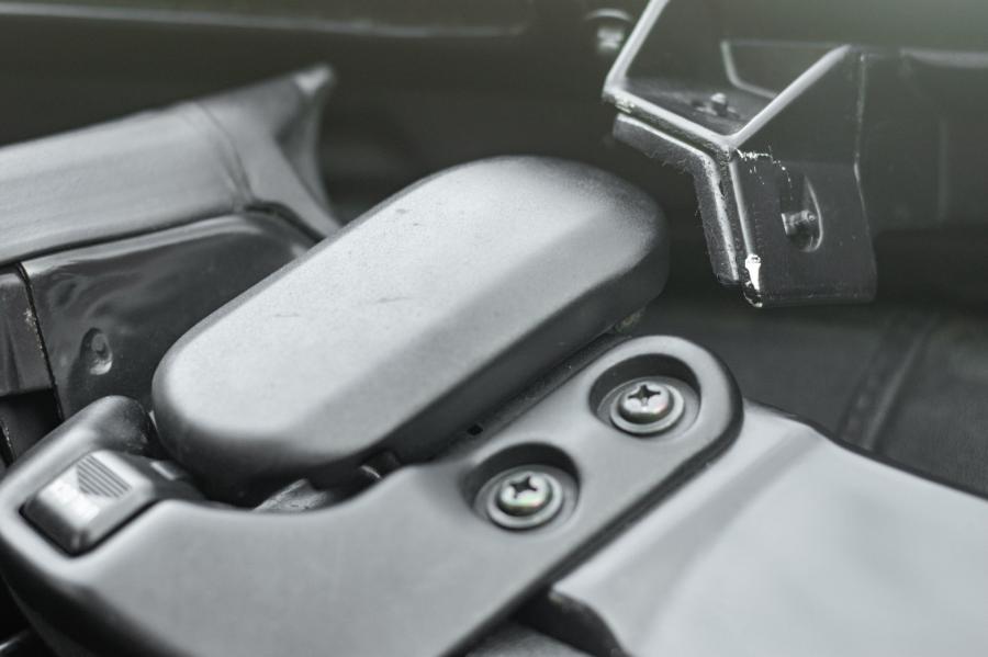 Детали интерьера Mazda Miata Limited Edition (NA) 1993 года  (фото 80 из 121)